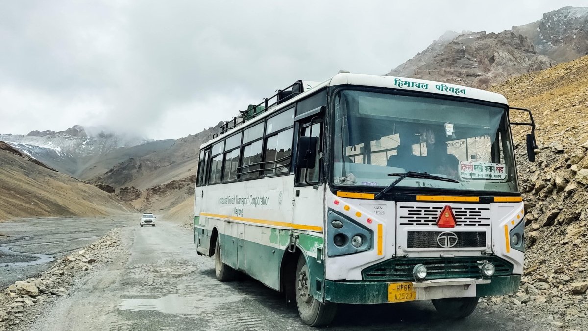 New-Delhi-to-Leh-Bus