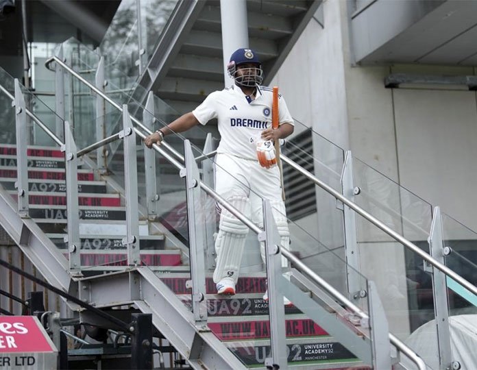 India's-injured-Rishabh-Pant